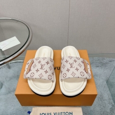 Louis Vuitton Slippers